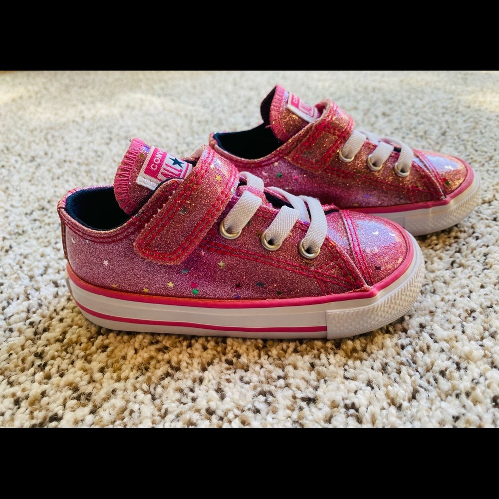 NEW Converse Toddler Size 6c - Pink Sparkles
